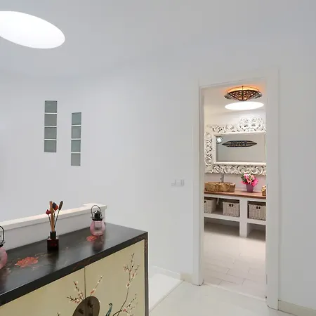 펜션 Downwind Villa, Pool, Parking, Fibre *